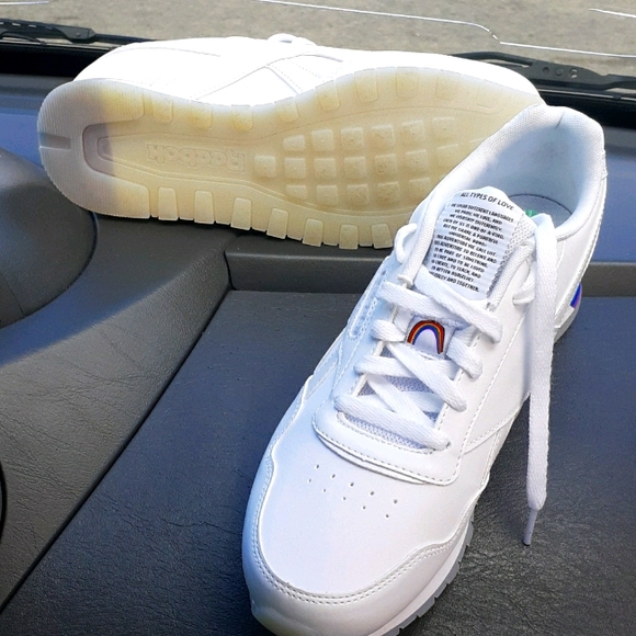 PRIDE Reebok Classics - Picture 2 of 4